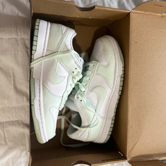 Neon green dunks - Picture 6 of 6